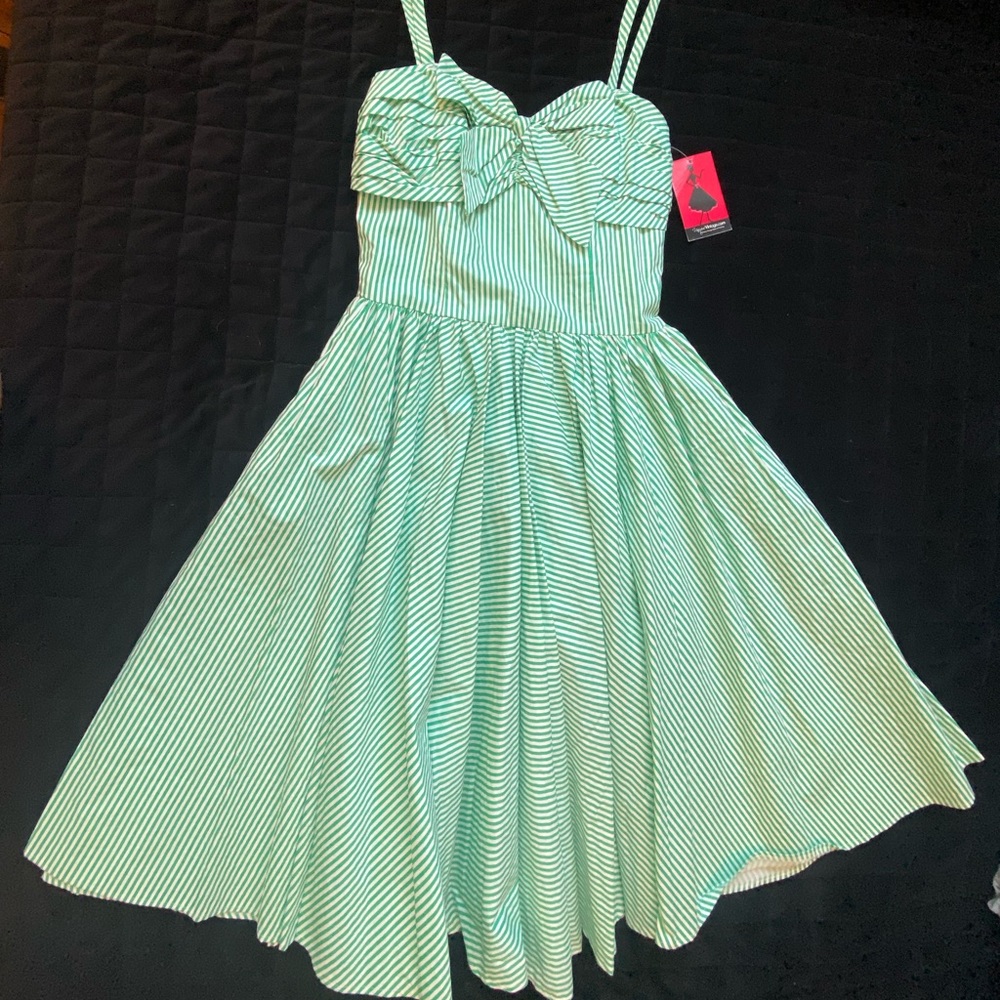 Unique vintage green stripe dress